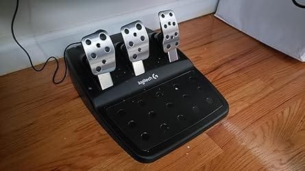Logitech G920 Driving Force Racing Wheel and Pedals Reviews Setup and Installation Process